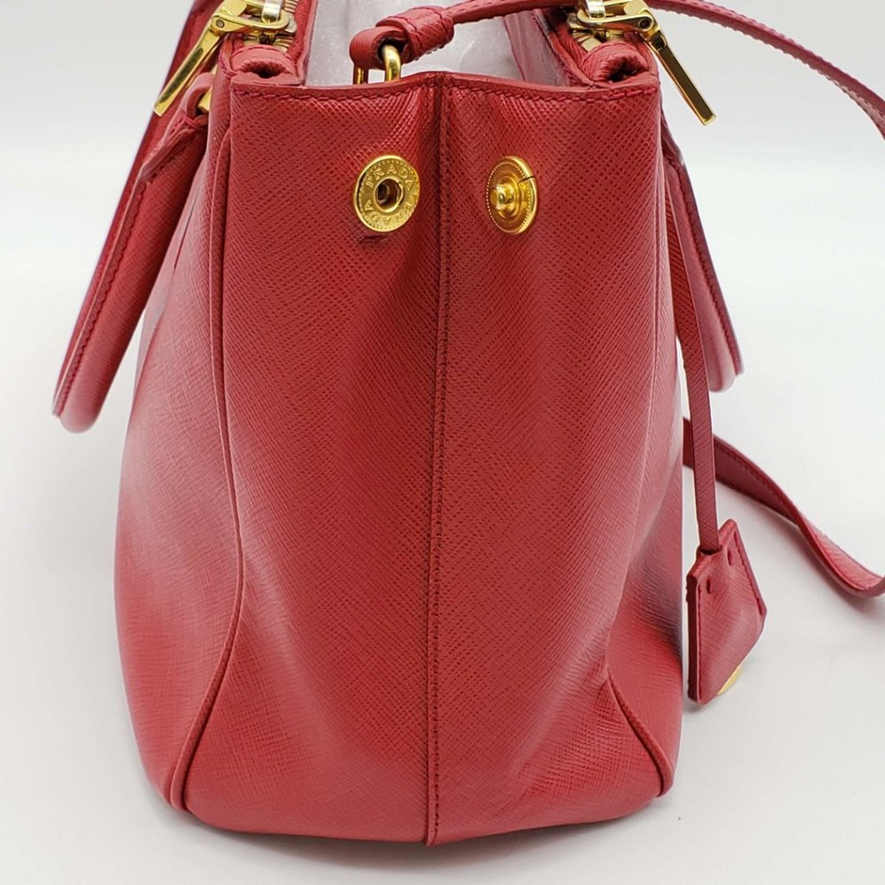 100% Authentic Prada Saffiano Small Red Shoulder Bag - Picture 5 of 16
